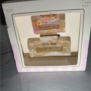Cool Mom Hair Clip Set